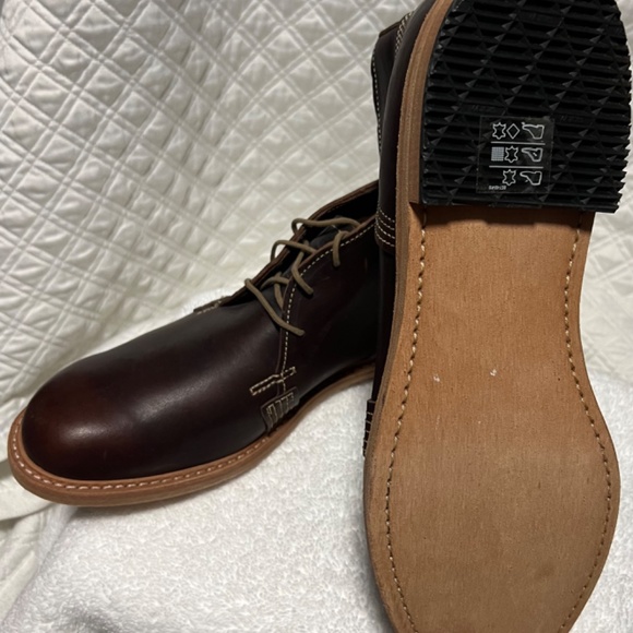 Leather Shpes - Picture 2 of 9